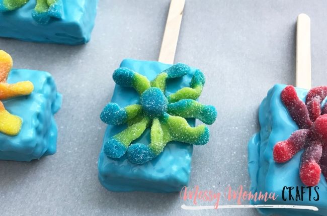 These Under the Sea Rice Krispie Treats are perfect for the summer and only require three ingredients.