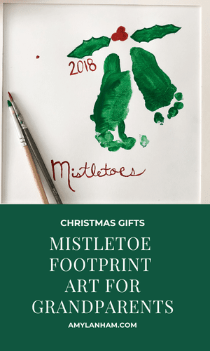 mistletoe footprint art. green kids footprints