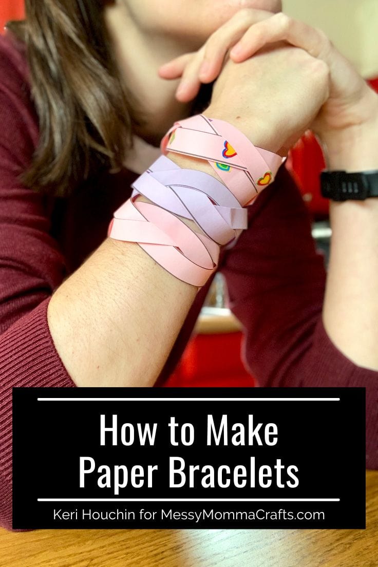 How to make paper bracelets.